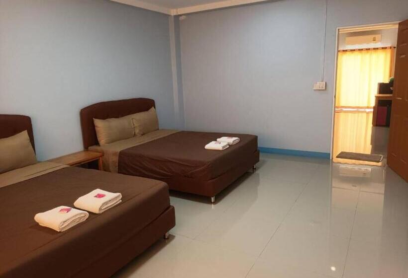 Семейный Номер, Center Place Ang Thong