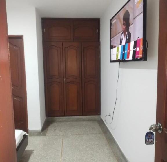 اتاق استاندارد, Los Arcángeles