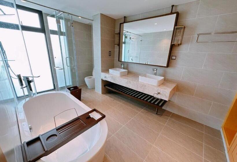 ویلای 1 خوابه, Phoenix Pool Villa Cam Ranh