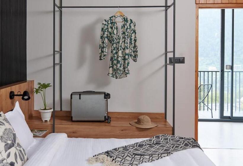 스탠다드 룸 킹사이즈 침대, Warehouse Suites And Loft