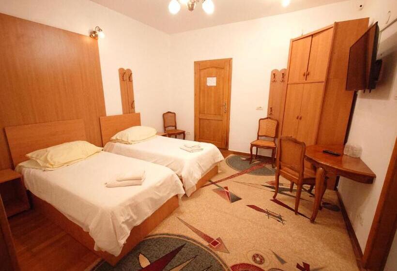 スタンダード４人部屋, Pensiunea San