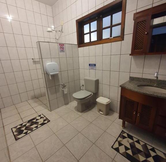 Номер Стандарт Четырехместный Совместный Санузел, Hostel São Xico