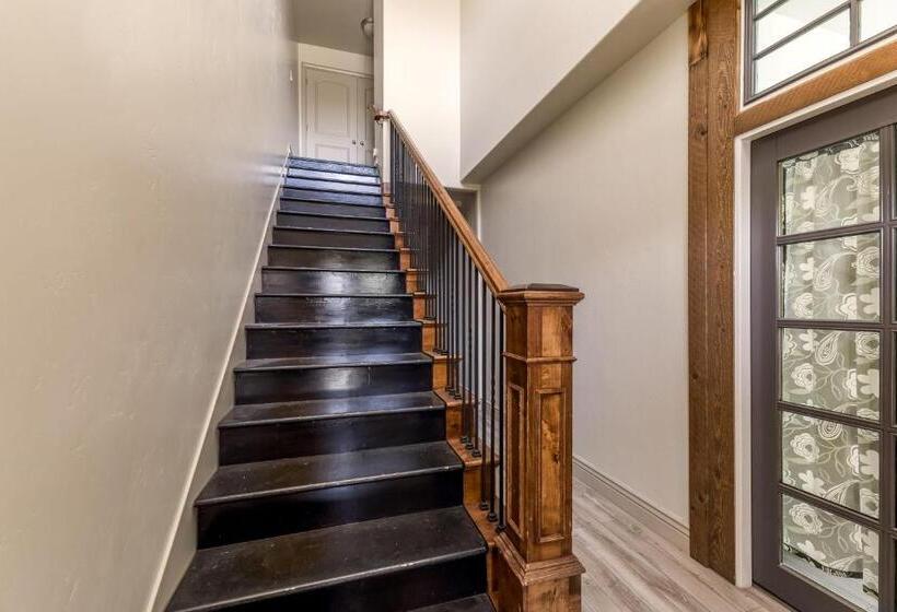 Студия Стандарт, Spacious Studio Retreat L Century By Stay