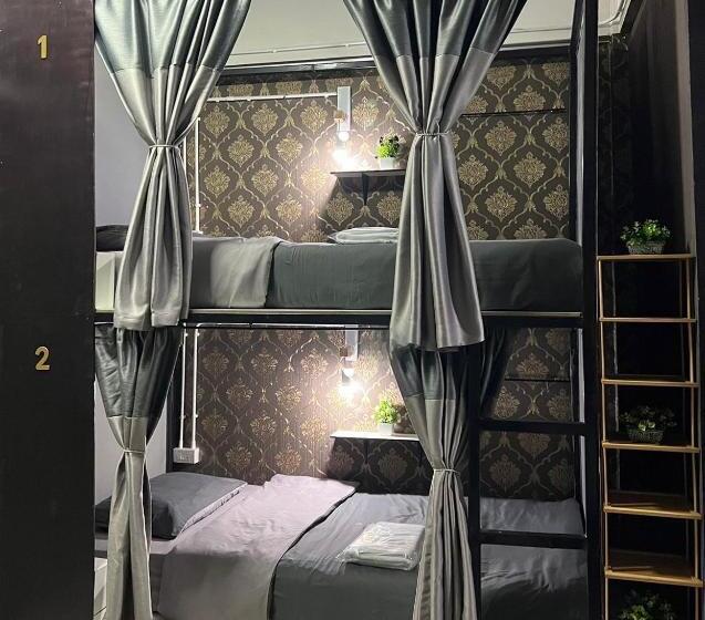 Кровать в Общей Комнате, Future Hostel Pattaya