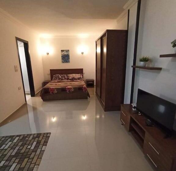 آپارتمان 1 خوابه با چشم‌انداز استخر, Gábriel Hun Apart