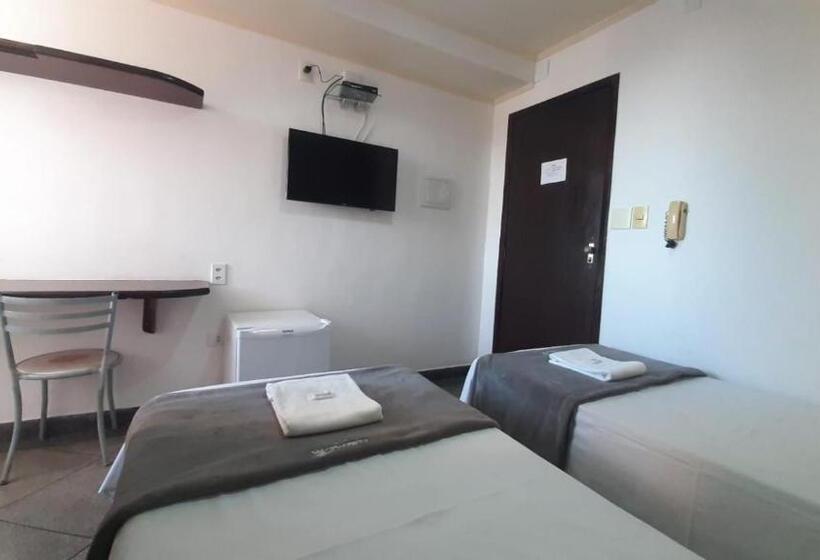Quarto Estandar, Coité Plaza