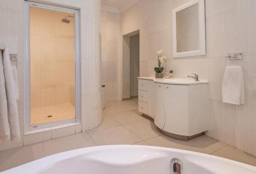 غرفة عائلية مطلّة علي الحديقة, The Beach Palace Ramsgate