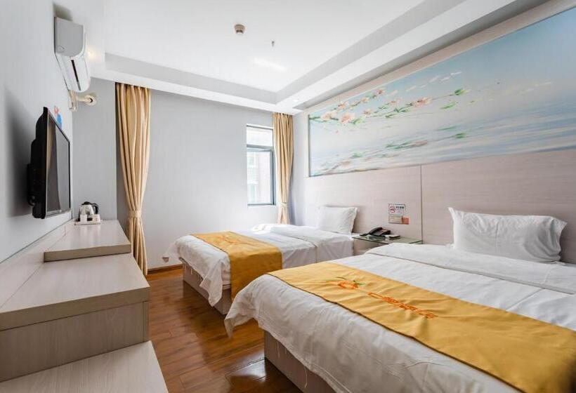 Номер Deluxe, Qi Cheng Hotel   Shenzhen North Railway Station