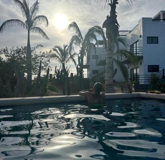 プールビュースイート, Villas Del Scarlet Cardones