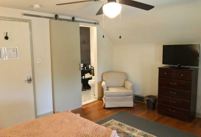 스탠다드 룸, The Little Italy Of Niagara Falls Bed & Breakfast