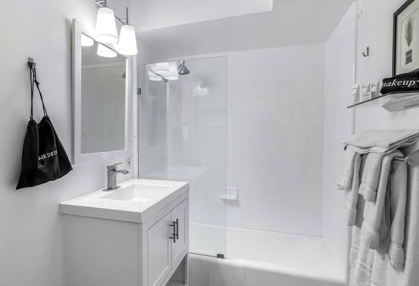 Habitación Deluxe, The Three Fifty Hotel, A Kirkwood Collection