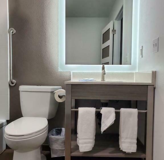 Номер Стандарт, Money Saver Motel