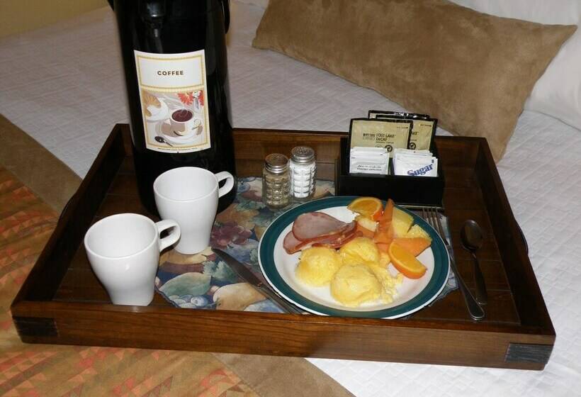 Family Suite, The River's Edge Motel Lodge & Resort