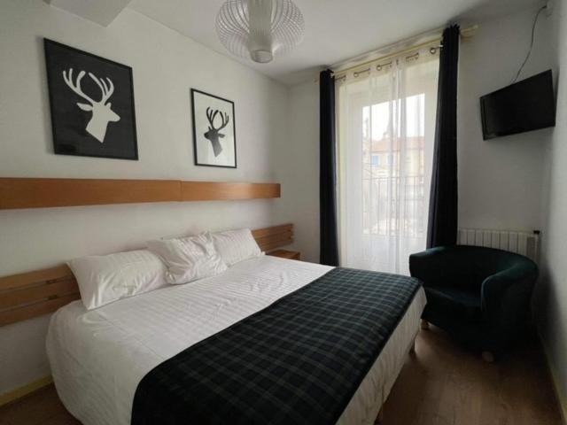 Номер Стандарт, Hôtel Des Sports