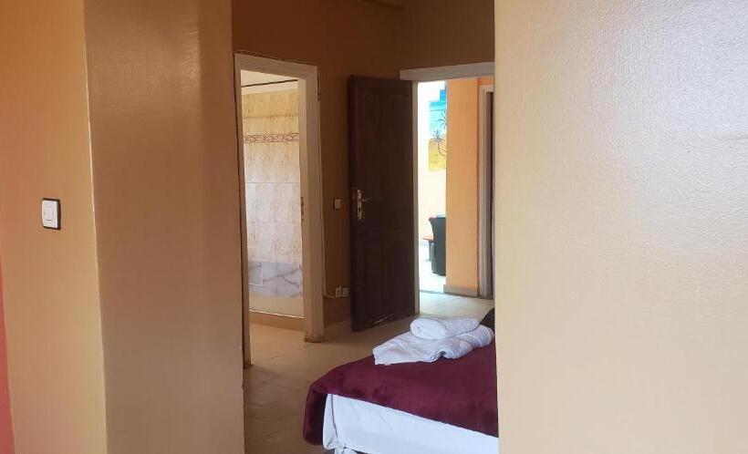 Quarto Triplo Estandar, Hôtel Ziad