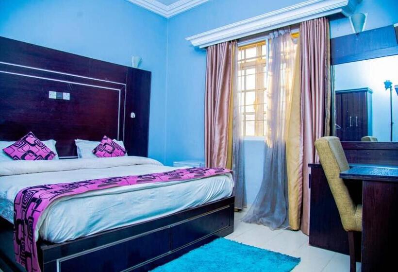 سوییت, Joseph Court Hospitality Gaduwa Estate