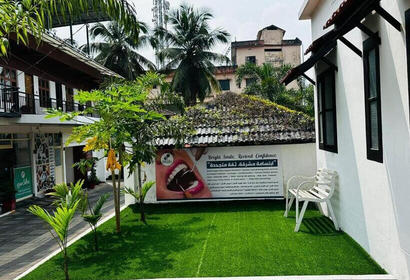 Номер Стандарт Трехместный, Kottakkal Ayurfidha Wellness Centre & Dental Clinic