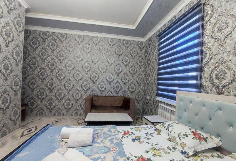 اتاق لوکس خانوادگی, Samandar Bukhara