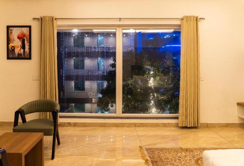 Люкс Superior, The Lodgers Hotel Near India Expo Centre & Mart Greater Noida