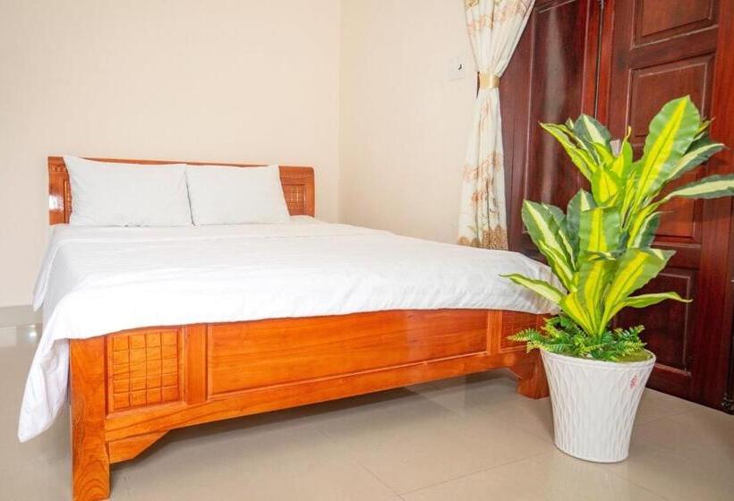 اتاق استاندارد با تخت بزرگ, Lux Hotel Villa Hồ Bơi