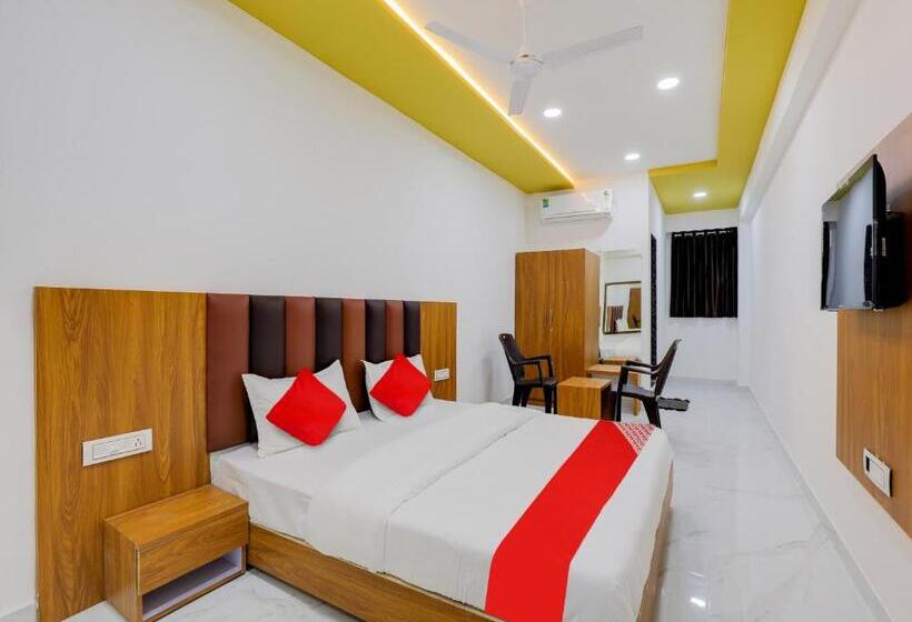 Трехместный Номер Классика, Oyo Hotel Raghav Palace