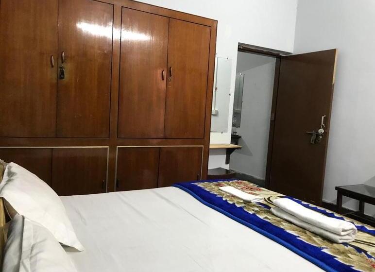 Quarto Estandar, Balaji Atithi Bhawan