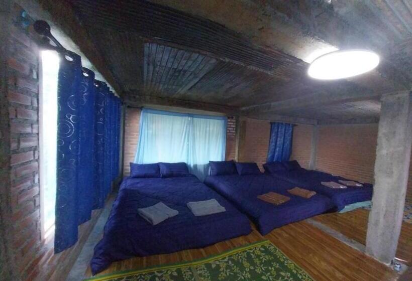غرفة عائلية مطلّة علي الجبل, Ban Oreo Homestay