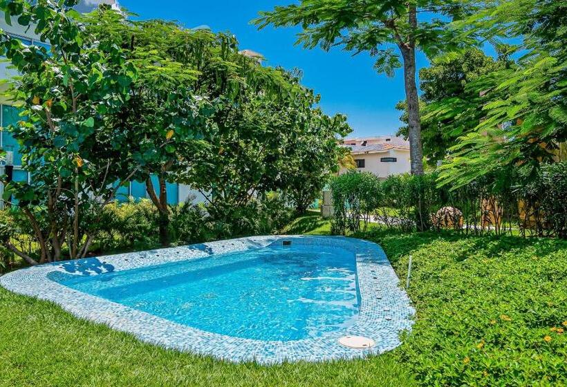 Apartamento 2 Dormitórios, Artist S Retreat @ Marítima Golf 2h