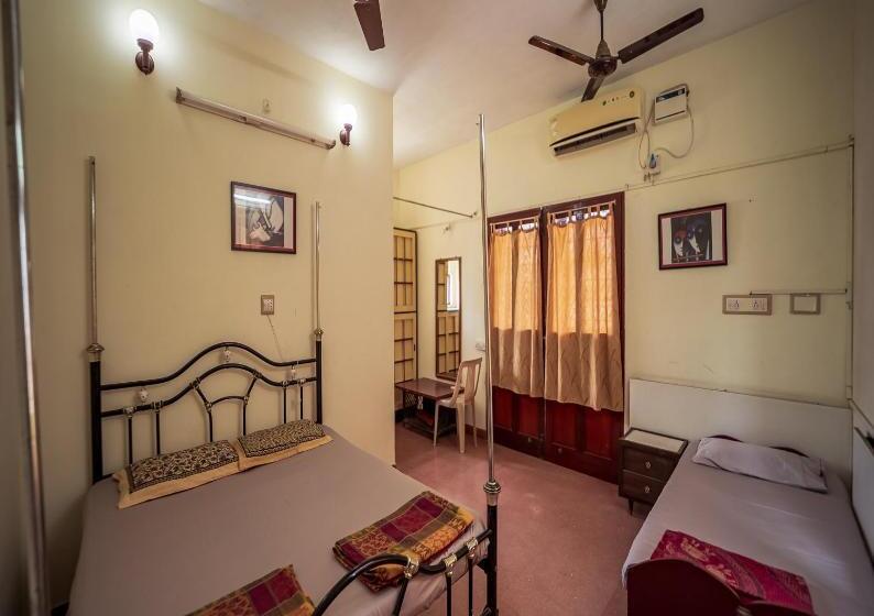 غرفة قياسية سرير كينج, Sacar Guest House
