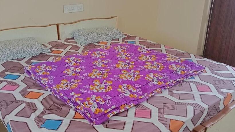 سوییت جونیور, Tj Linga Rooms Stay