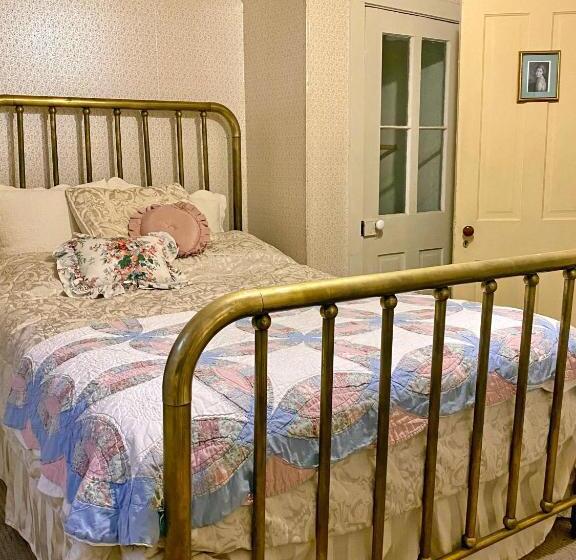 수피리어 룸, Pansy’s Parlor Bed & Breakfast