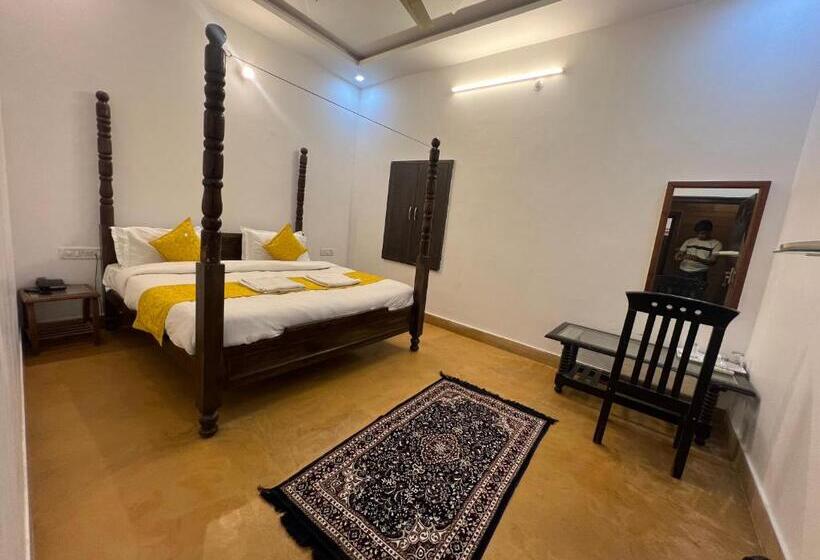 Quarto Deluxe, Dara & Camel Safari