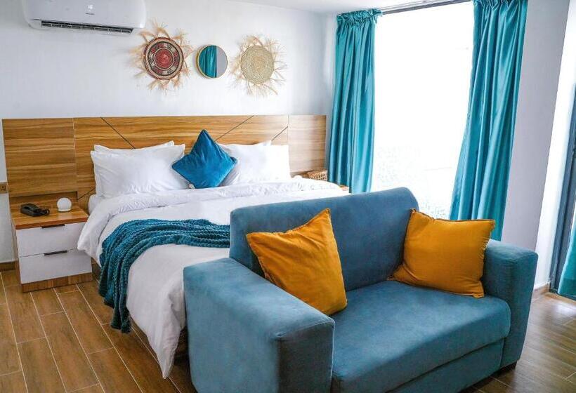 سوییت با استخر, Vogue Beach Resort