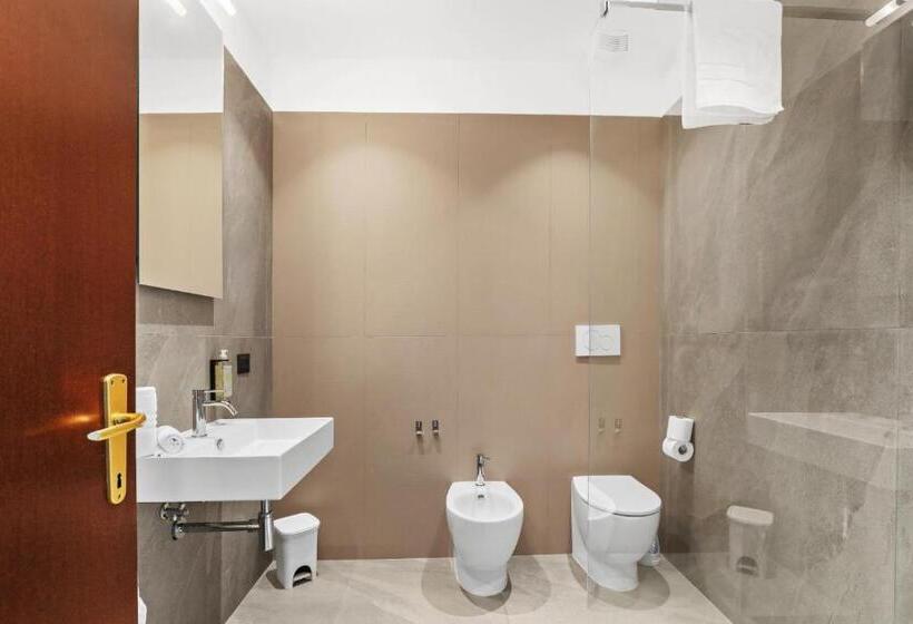 スタンダードルーム, Easy Stay Terni