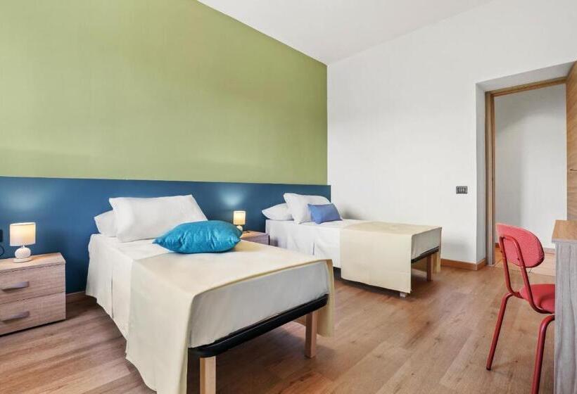 スタンダードトリプルルーム, Easy Stay Terni