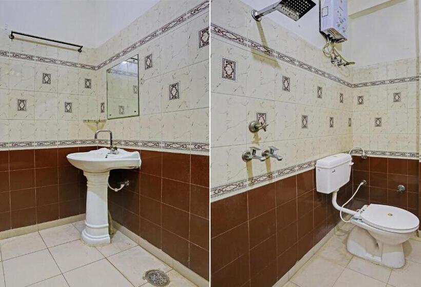 اتاق کلاسیک سه تخته, Oyo Flagship 81335 Hotel Khusi Inn