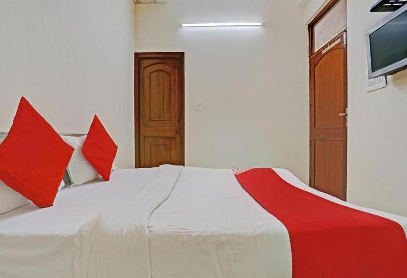 اتاق کلاسیک سه تخته, Oyo Flagship 81335 Hotel Khusi Inn