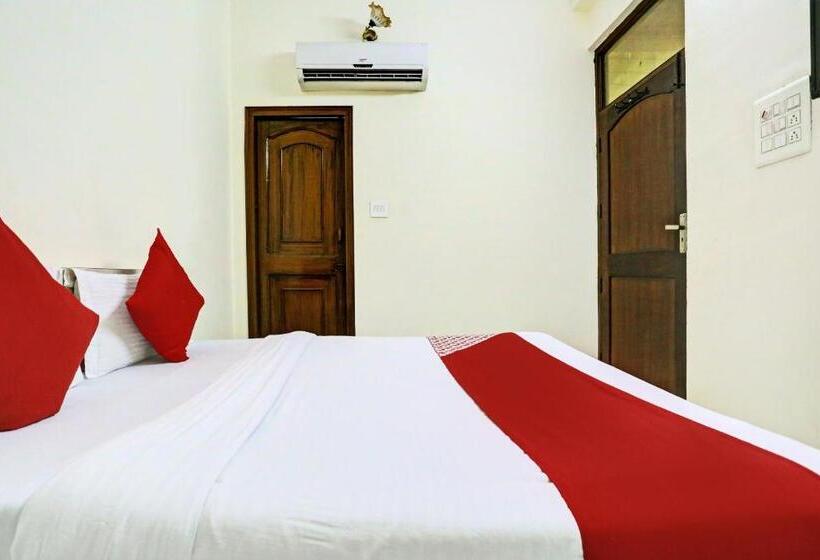 اتاق کلاسیک سه تخته, Oyo Flagship 81335 Hotel Khusi Inn