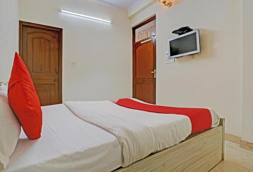 اتاق کلاسیک سه تخته, Oyo Flagship 81335 Hotel Khusi Inn