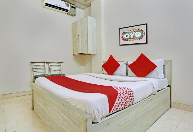 اتاق کلاسیک سه تخته, Oyo Flagship 81335 Hotel Khusi Inn