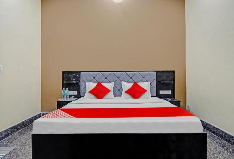 三人经典房间, Oyo Flagship 81375 Hotel Kashi