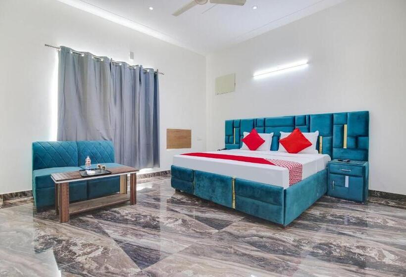 Трехместный Номер Классика, Flagship Hotel City Park