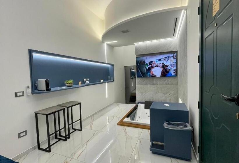 سوییت لوکس, I Cappuccini Suite