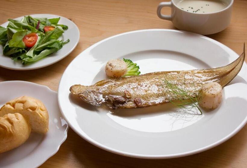 ویلای 1 خوابه, 離島 宿navelの学校 三原港から船で14分