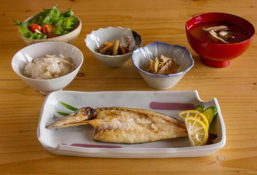 اتاق استاندارد چهار تخته, 離島 宿navelの学校 三原港から船で14分