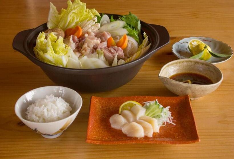 اتاق استاندارد چهار تخته, 離島 宿navelの学校 三原港から船で14分