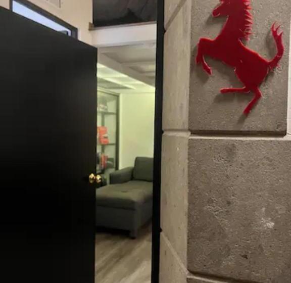 سوییت سوپریور, San Rafa  Home Office Suites