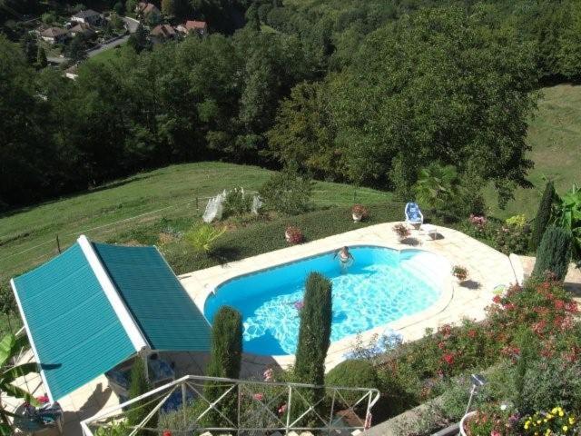 Номер Стандарт Вид на Бассейн, Suite Eugenie Piscine Maison Blanche Tulle