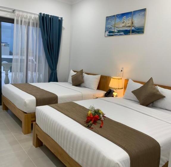اتاق استاندارد چهارنفره با بالکن, Ha Anh Phan Thiết