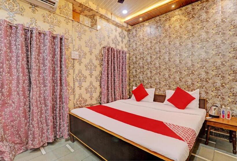Трехместный Номер Классика, Oyo Flagship Manjushree P Guest House